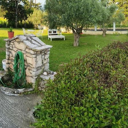 Πετρινη Κατοικια Στην Φυση Villa Tagarades Eksteriør billede